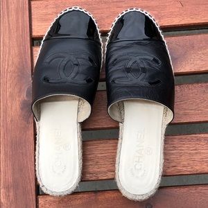 CHANEL authentic espadrille slides.